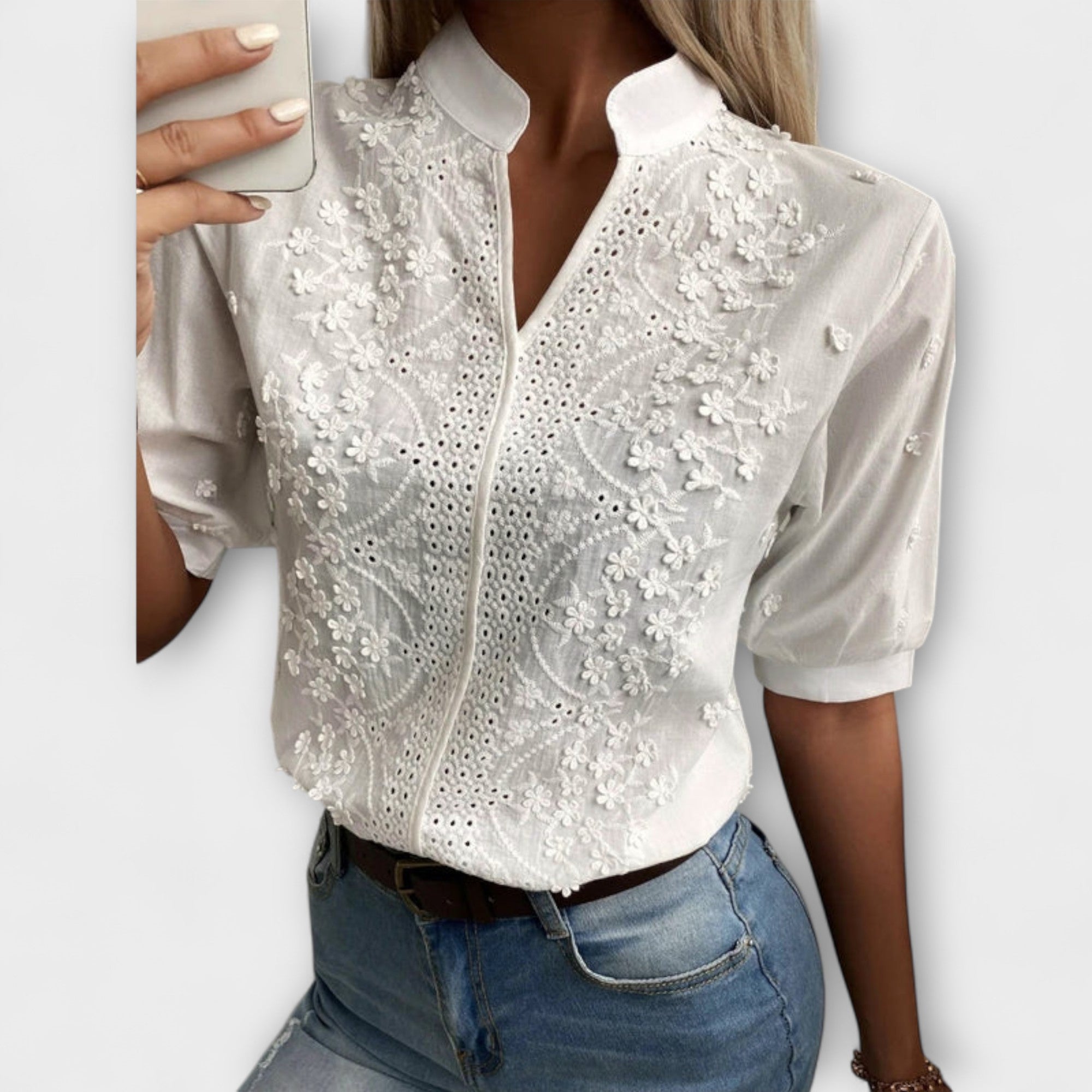 Élise | Blouse avec des broderies exquises