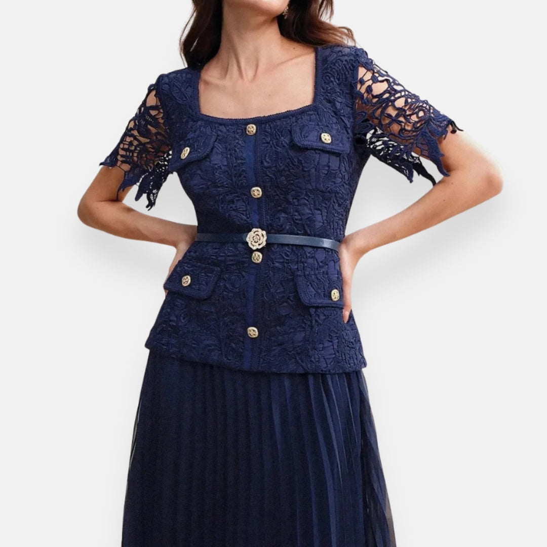 Maëva | Robe en dentelle ceinturée