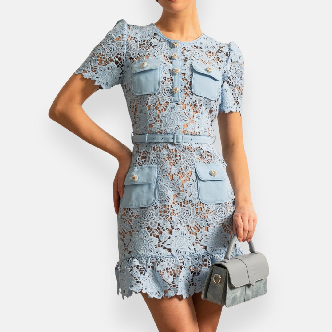 Amance | Robe fleurie brodée à manches courtes