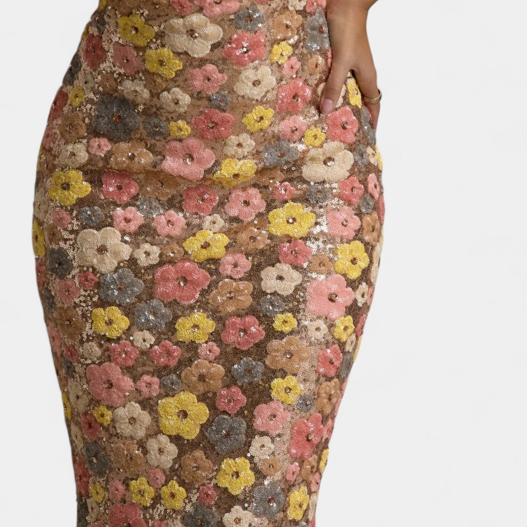 Amarante | Robe maxi à sequins pastel