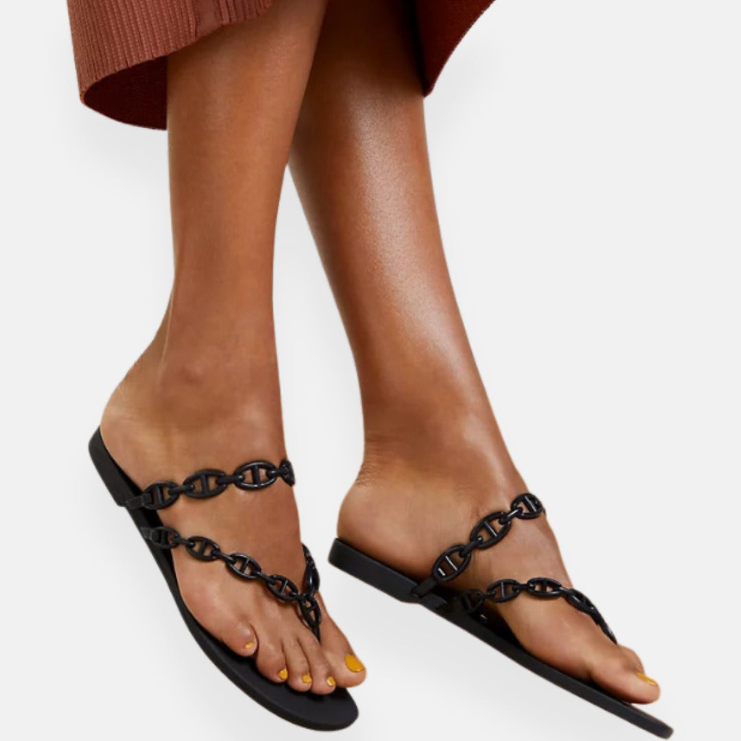 Noa | Tongs noires avec chaîne